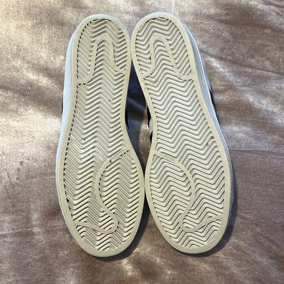 adidas superstar sneaker - women’s size 8 - Picture 7 of 9